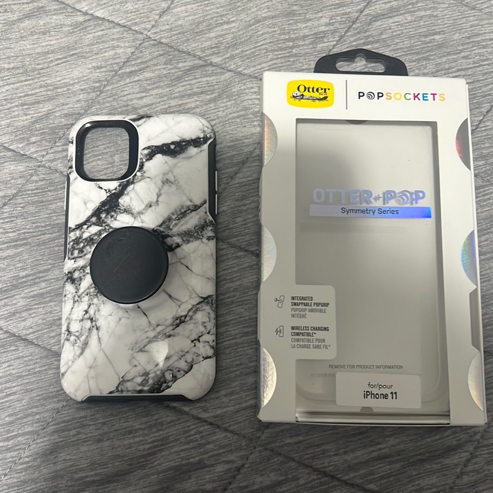 Pop socket otter box case iPhone 11